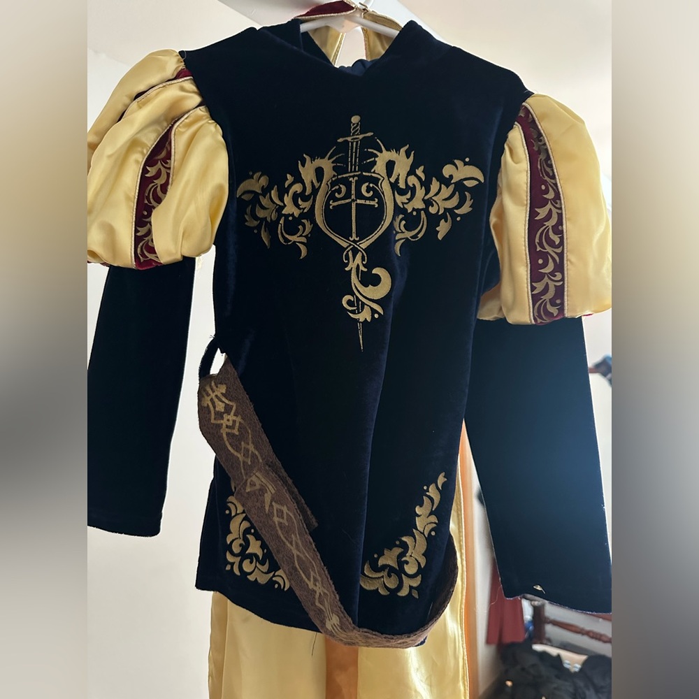 Disney size 4 prince costume